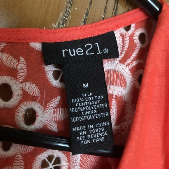 Rue21 Sleeveless/Backless Floral Summer Dress - Picture 4 of 7